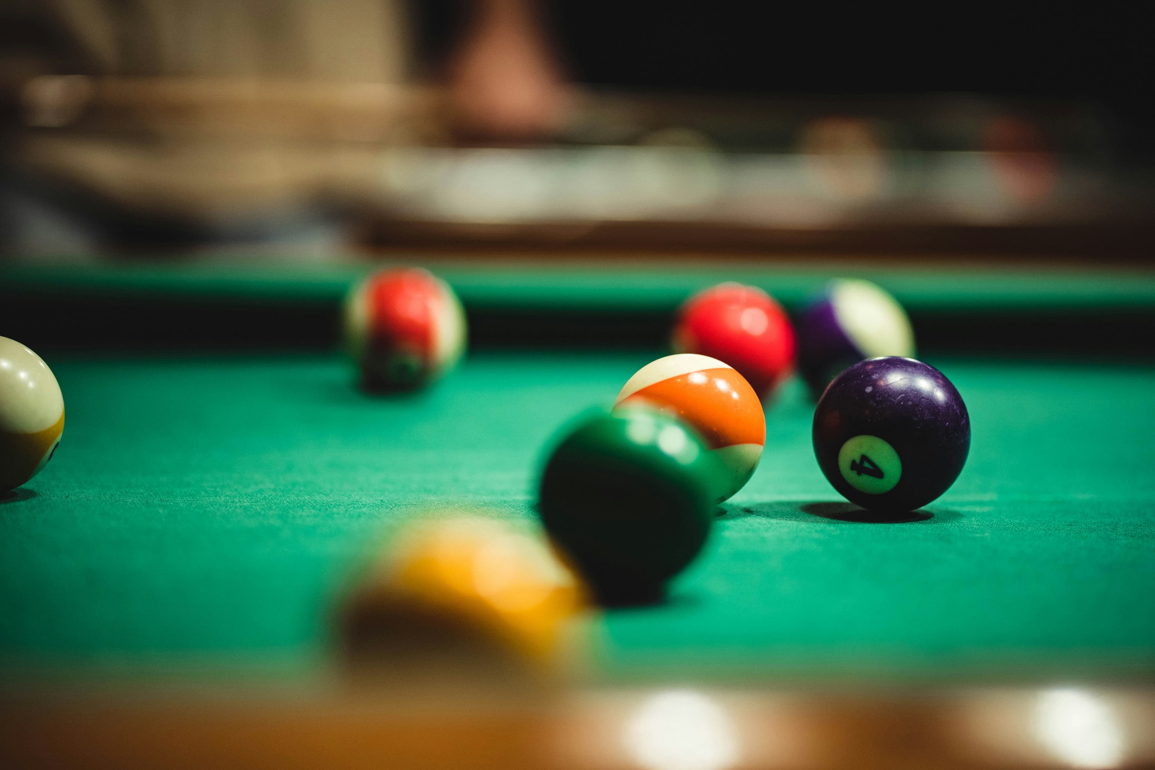 Small pool table
